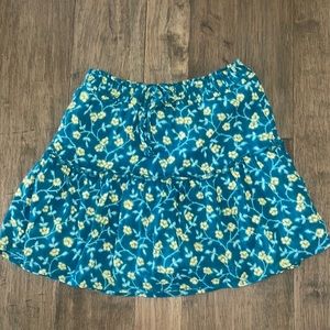 Abercrombie kids elastic waist pull on skirt with attached shorts.  Size 9/10